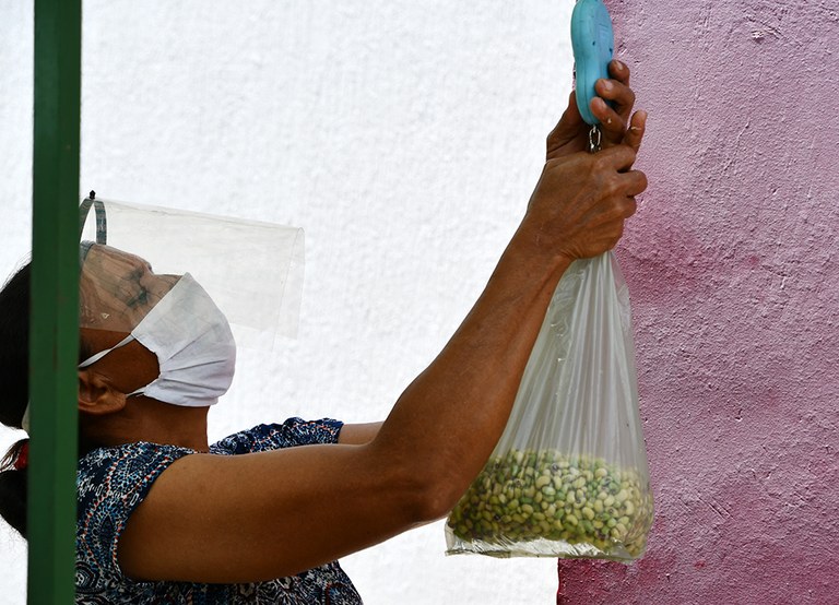 02-10-20 Feira da Economia Solidária Foto-Alberto Machado  (20).JPG
