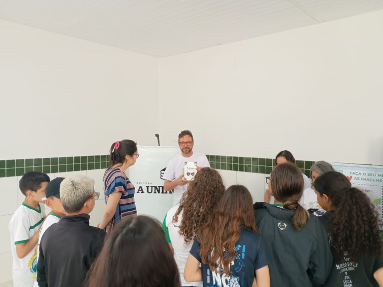 Atividade na Escola Municipal Rural Maria Veríssimo de Sousa, em Caturité.jpeg