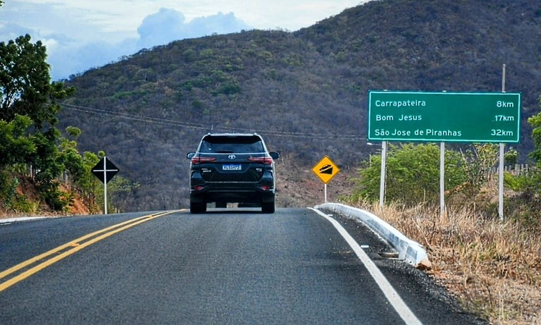 WhatsApp Image 2025-12-08 at 15.45.33.jpeg