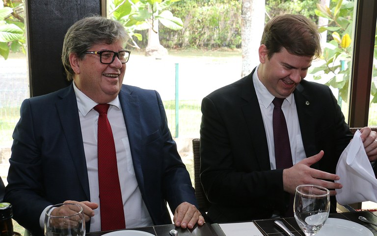 joao reuniao com ministro canuto foto francisco franca (8).JPG