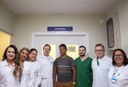 primeiro paciente cardiaco cirurgiado no metropolitano com equipe medica (2).jpg