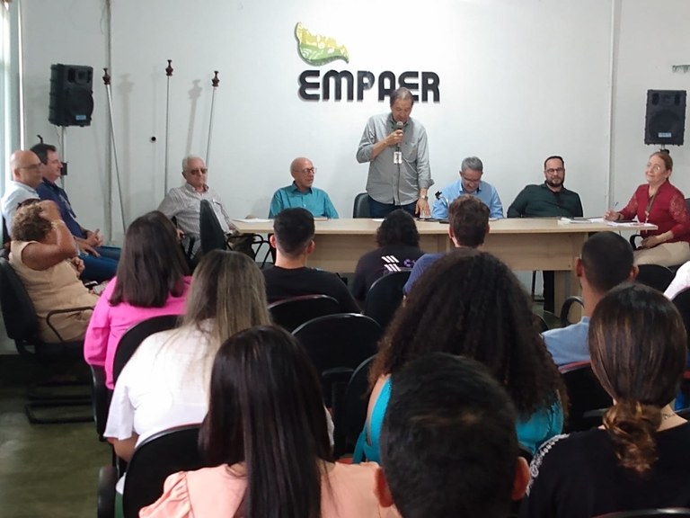 estagiarios 1 01-07.jpg