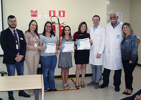 ses-equipe-de-comissao-de-enfermagem-do-hosp-metropolitano-toma-posse-3.jpg ses-equipe-de-comissao-de-enfermagem-do-hosp-metropolitano-toma-posse-3.jpg
