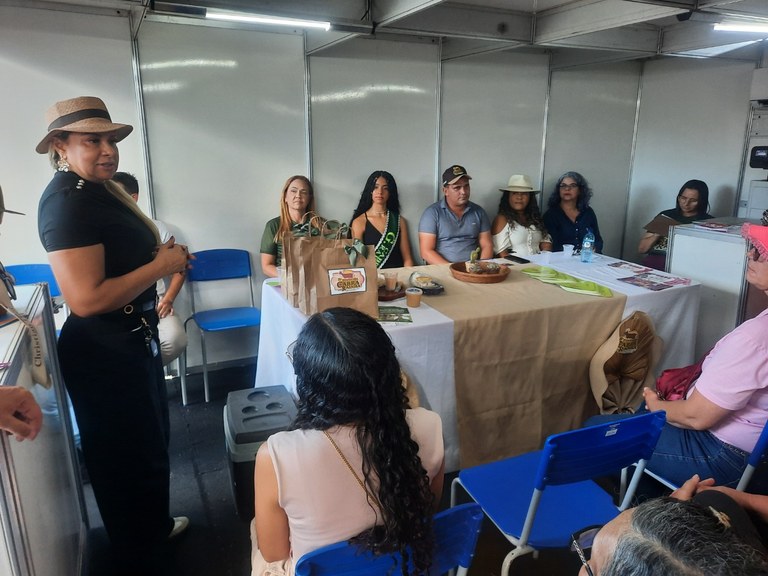 Empresária e queijeira Aparecida Nóbrega.jpg