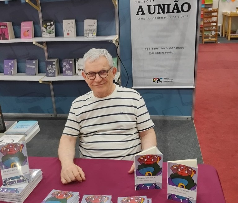 Escritores na Bienal (7).jpeg