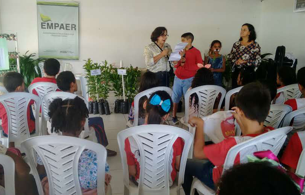 empaer apresenta trabalhos de preservacao com alunos da escola dom marcelo (5).jpg