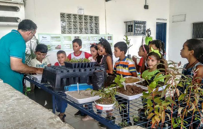 empaer apresenta trabalhos de preservacao com alunos da escola dom marcelo (6).jpg
