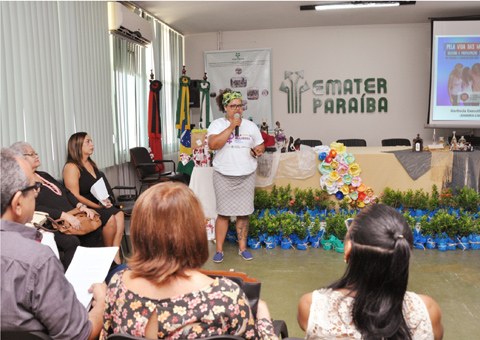 lancamento-do-programa-Pro-equidade-de-genero-e-raca-na-emater-3.jpg