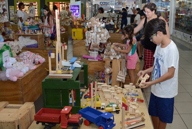 feira-de-artesanto-brincarte_foto-walter-rafael-1_1.jpg