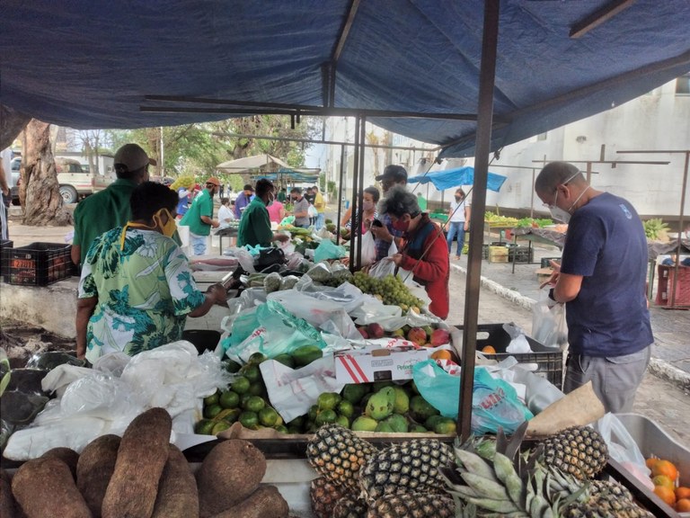 FEIRA 22-12.jpg