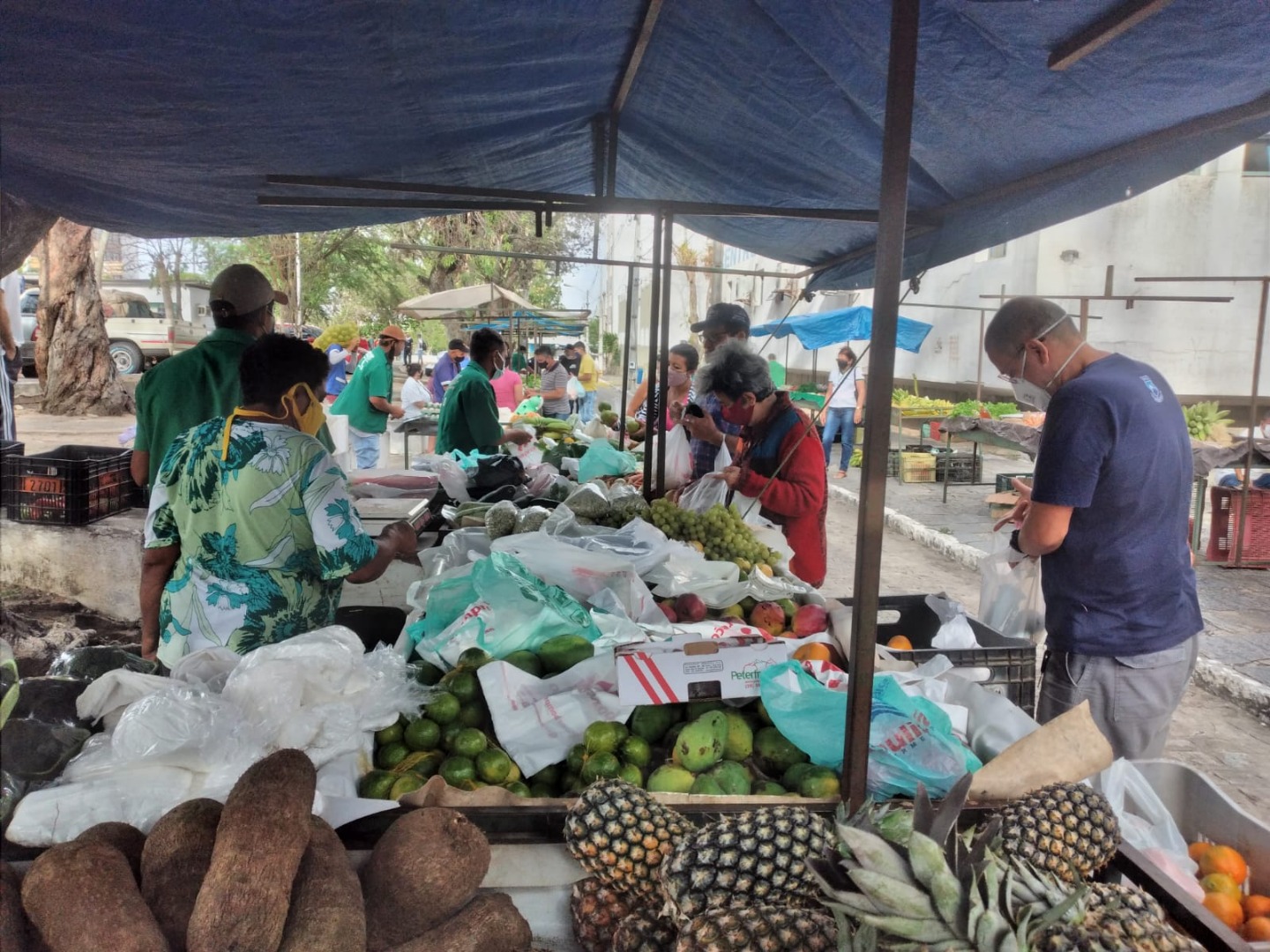 FEIRA 22-12.jpg