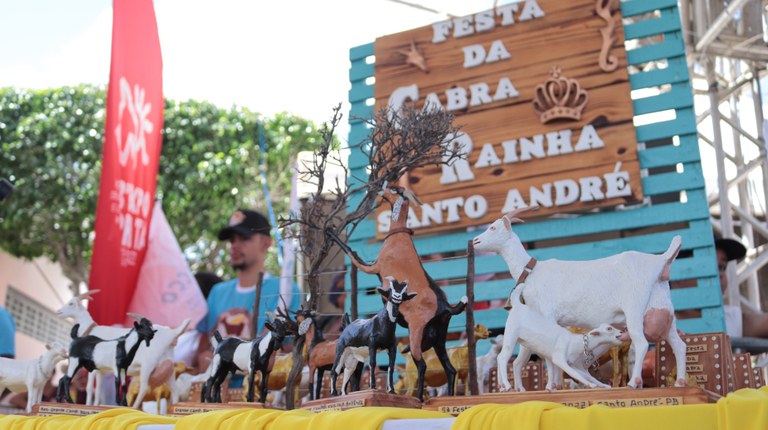 Cabra Rainha - exposição Foto - Divulgação.jpg