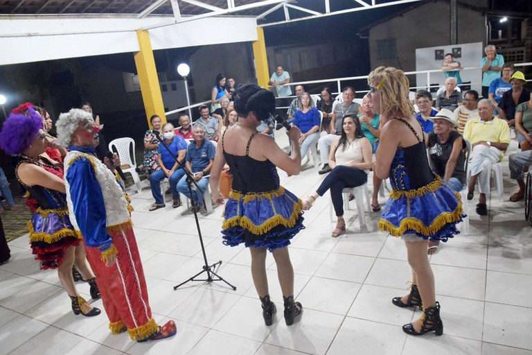 29-04-24 Apresentação do Pastoril Profano no Cidade Madura em Guarabira foto-Alberto Machado  (13).JPG