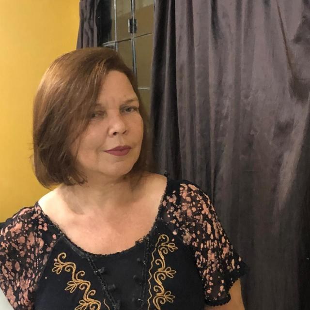 Heloisa Helena defende as cores contra o estigma da neutralidade sobre a mulher cega. Arquivo pessoal.jpg