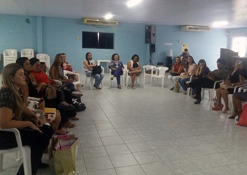 sedh-reuniao-de-gestoras-2.jpg sedh-reuniao-de-gestoras-2.jpg