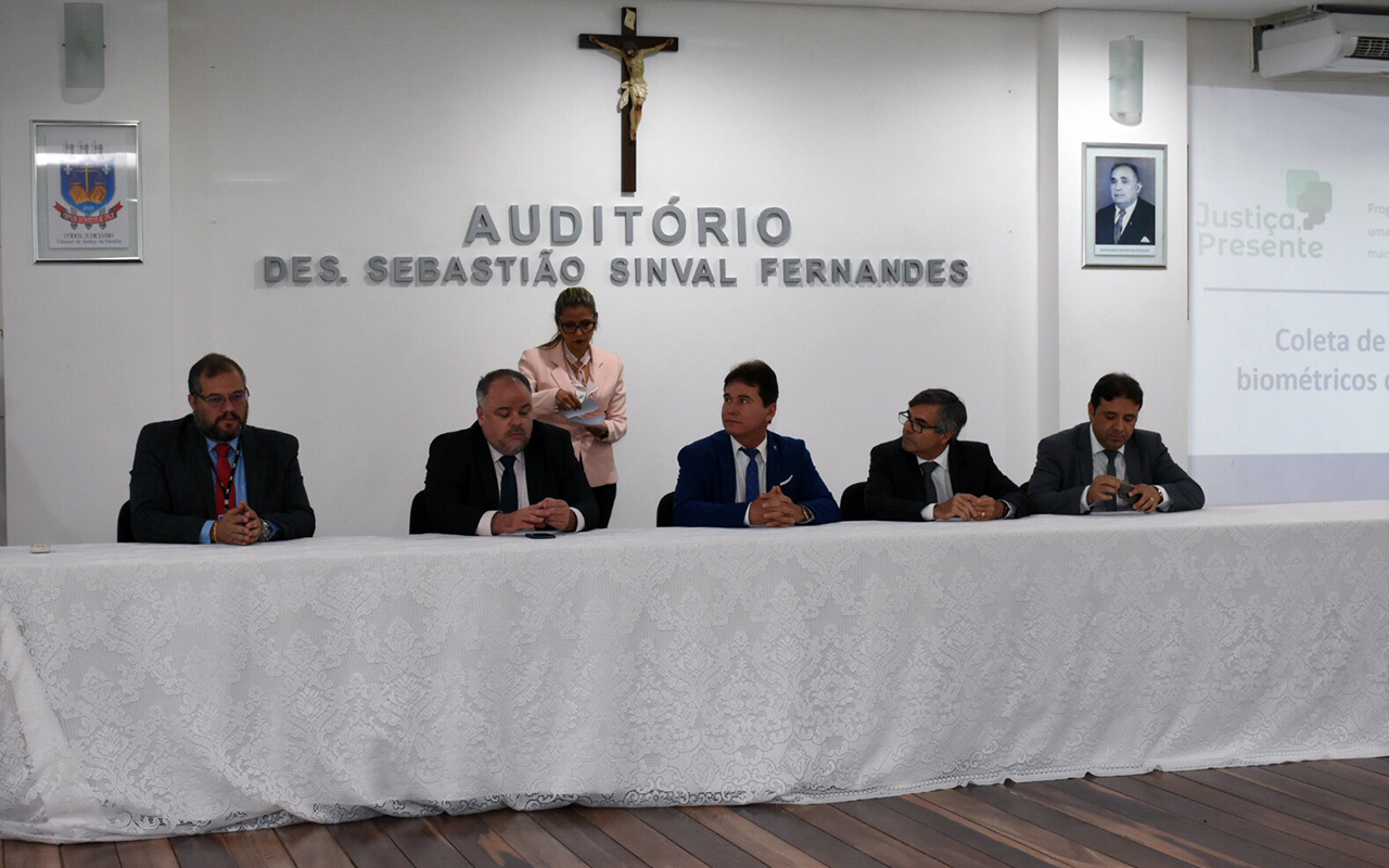 gov exerc marcio murilo prestigia evento da cnj sobre biometria foto andre lucio (5).jpg