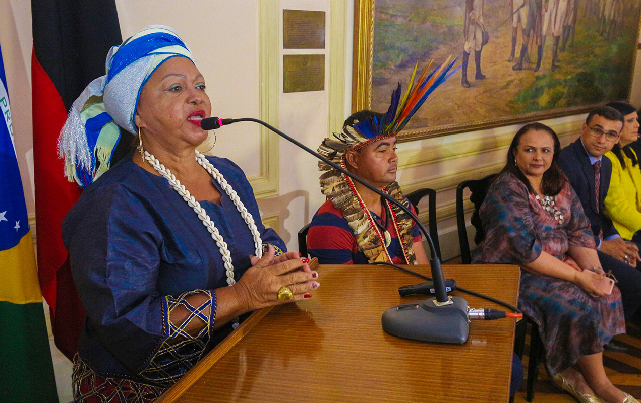 governadora em exercicio lanca plano igualdade racial_foto junior fernandes (4).jpg