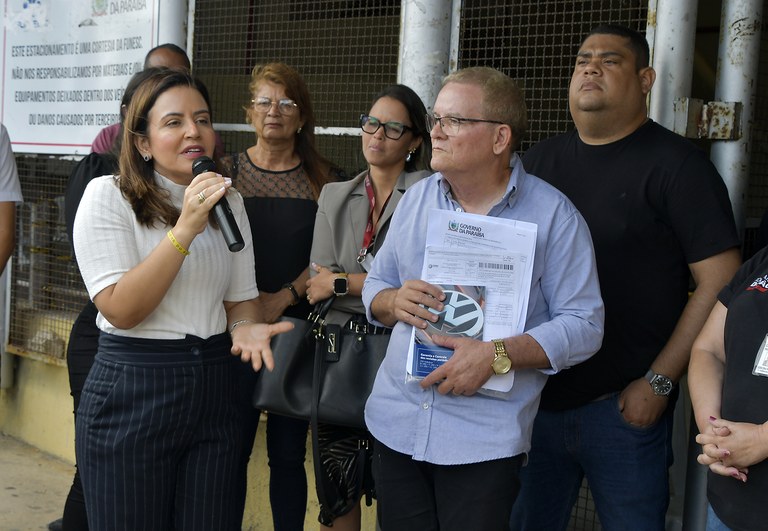 09-12-24 Entrega de Onibus ao Programa Cidadão Foto-Alberto Machado (83).JPG