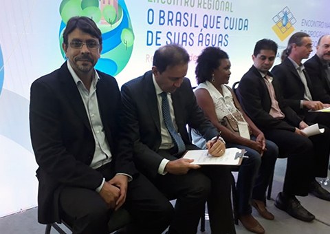 Governo-assina-o-IV-Pacto-Nacional-de-Execucao-do-Programa-agua-Doce-e-apresenta-acoes-realizadas-na-5.jpg