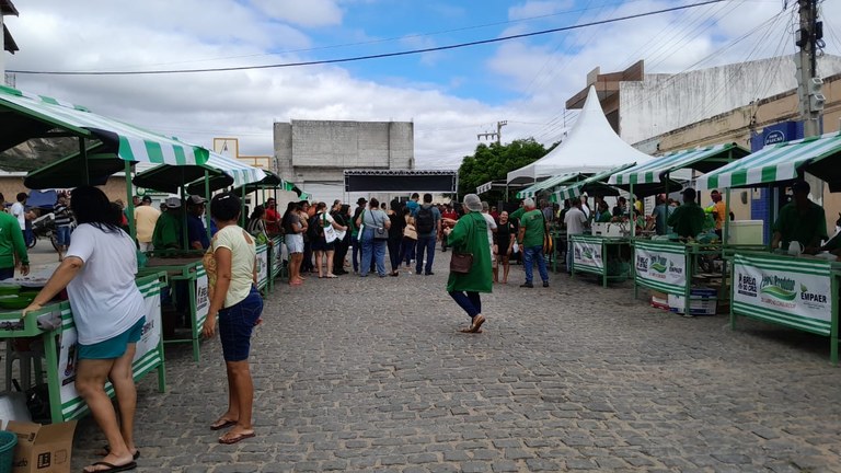 Brejo do Cruz-feira 22-07.jpg Brejo do Cruz-feira 22-07.jpg