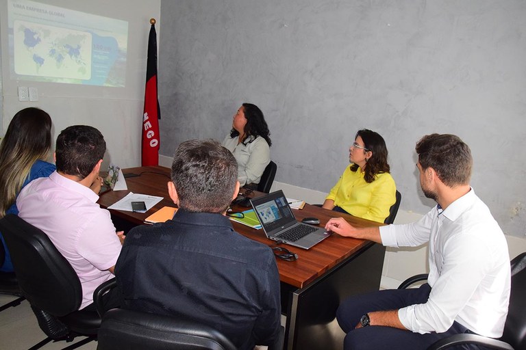 13-11-23 Reunião da Secretária com Representante de uma Empresa de Energia éolica (7).JPG