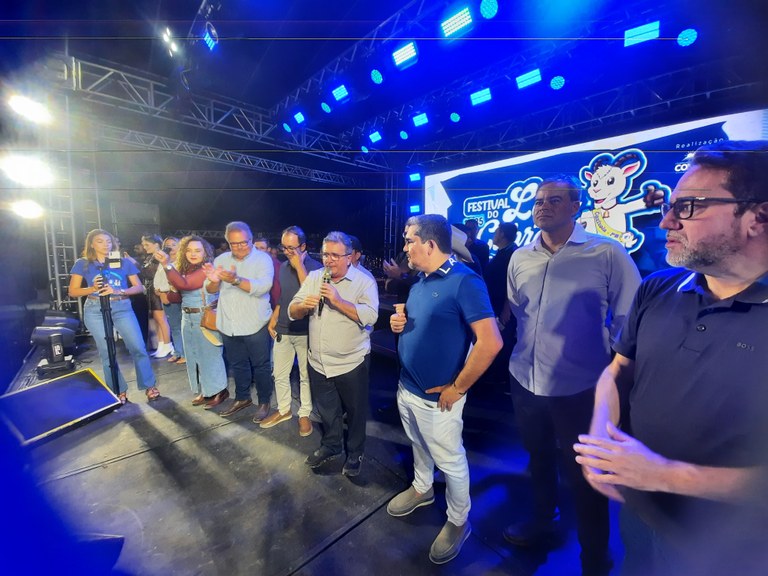 Secretário Joaquim Hugo discursa na solenidade de abertura do evento.jpg