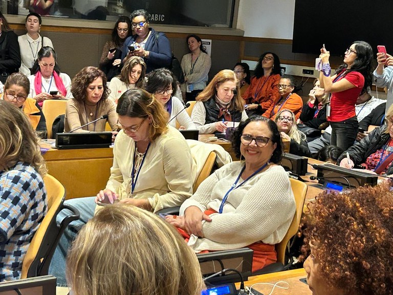 evento sobre violencia digital2.jpeg