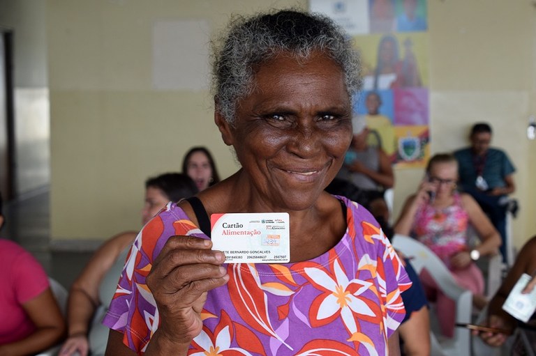 18-06-24 Atualização do Cartão Alimentação Foto-Alberto Machado  (29).JPG