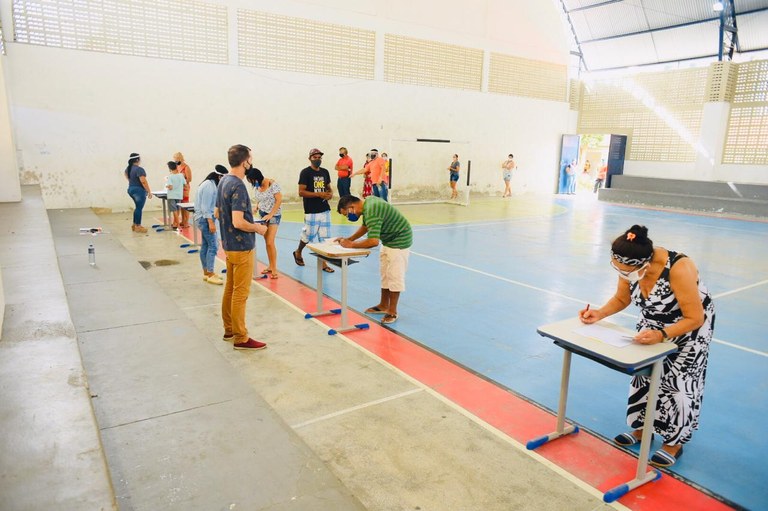 entrega cestas escolas4.jpg