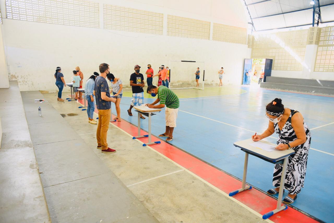 entrega cestas escolas4.jpg