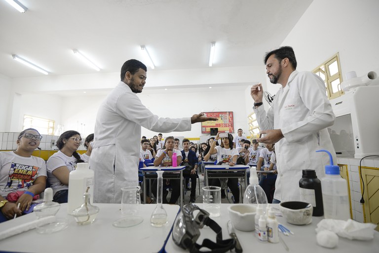 DiegoNóbrega-Professores.jpg DiegoNóbrega-Professores.jpg