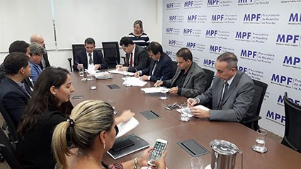 Momento-da-assinatura-do-TAC-Dnit-BRs-102-230-1-1.jpg Momento-da-assinatura-do-TAC-Dnit-BRs-102-230-1-1.jpg