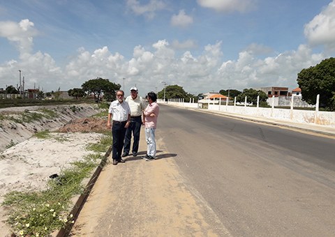 der-pavimeta-avenida-jair-cunha-na-praia-do-jacare-1.jpg