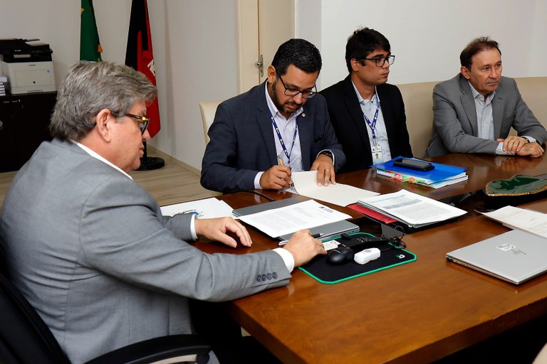 Agencia Francesa Desenvolvimento Foto Francisco França Secom PB (5).JPG