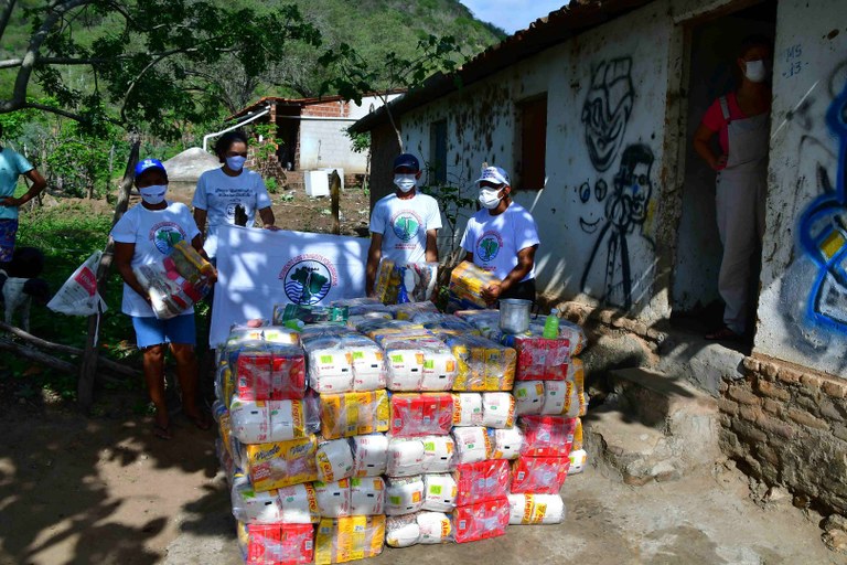 20-05-21 Entrega Cestas Natuba foto-manodecarvalho (268) (Copy).JPG