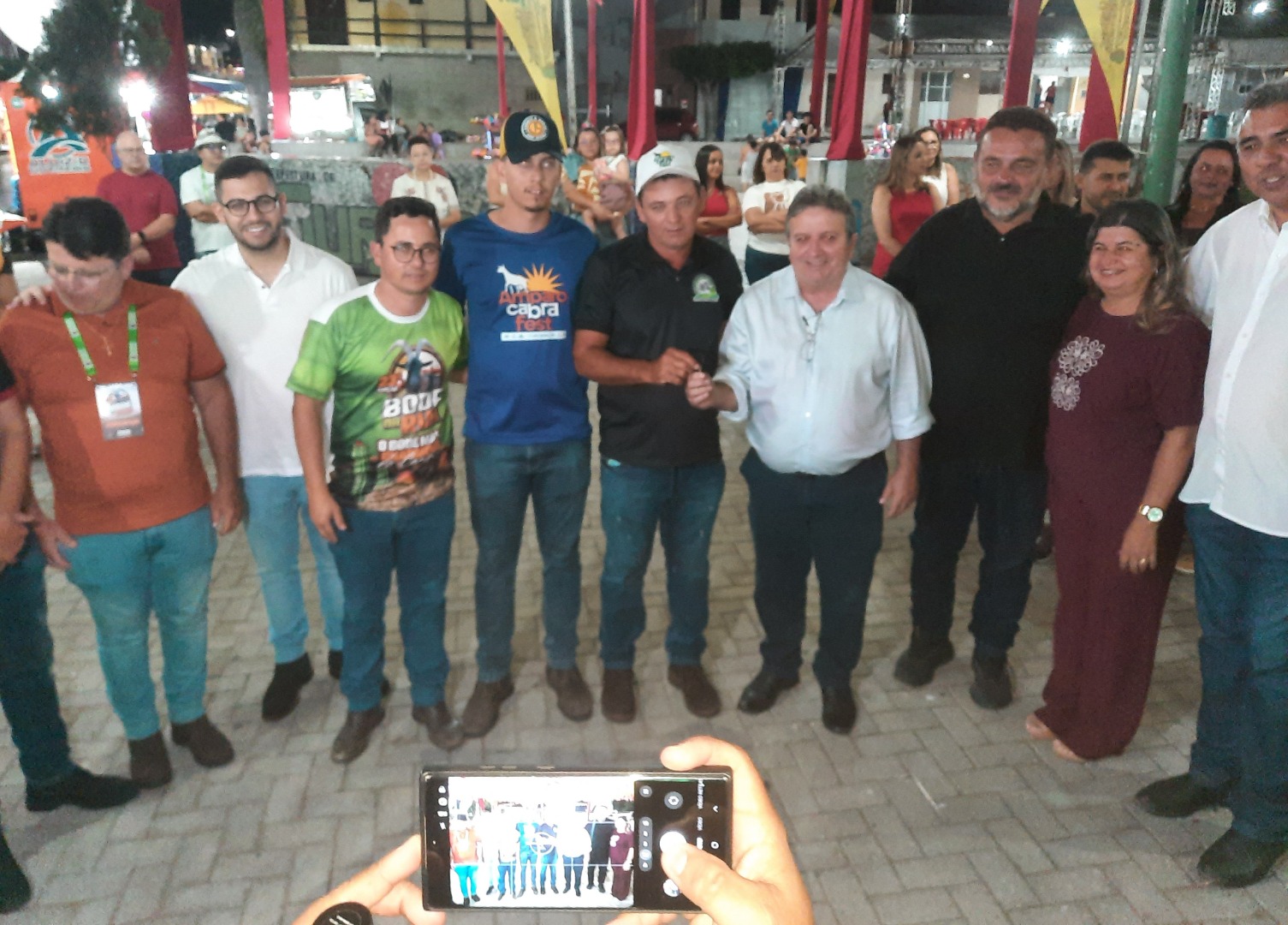 Secretário - Joaquim Hugo - Entrega de veículos a entidades, associações e prefeituras.jpg
