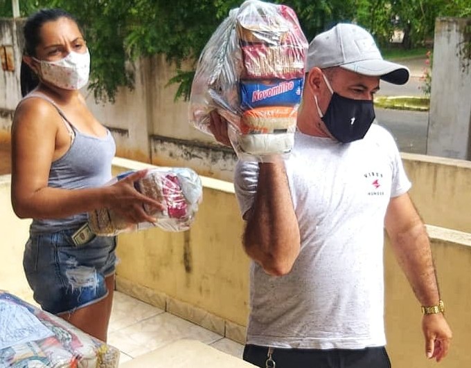 Entrega de Cestas Básicas_Catolé do Rocha_Rede Estadual de Ensino (2).jpeg