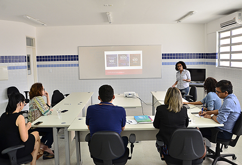 reuniao-preparatorio-do-embarque-de-alunos-do-gira-mundo-portugal-1.jpg
