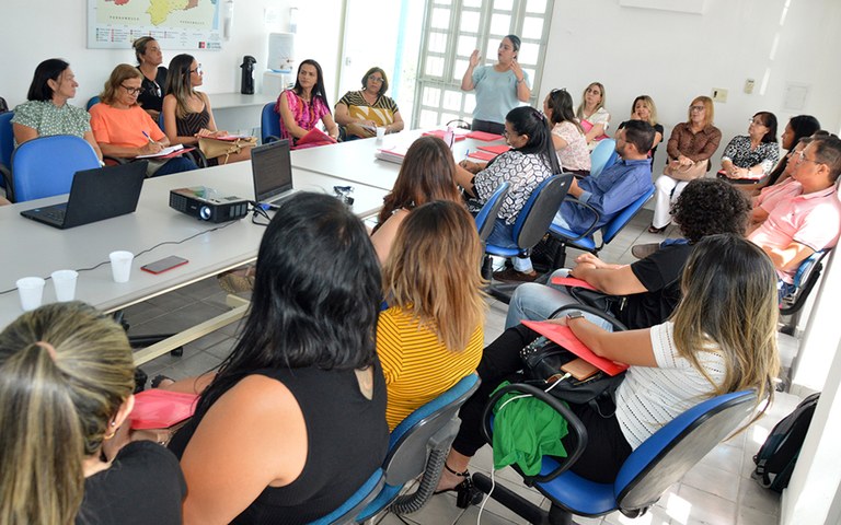 sedh reuniao de coordenadores de 26 creas regionais foto Luciana Bessa (2).JPG