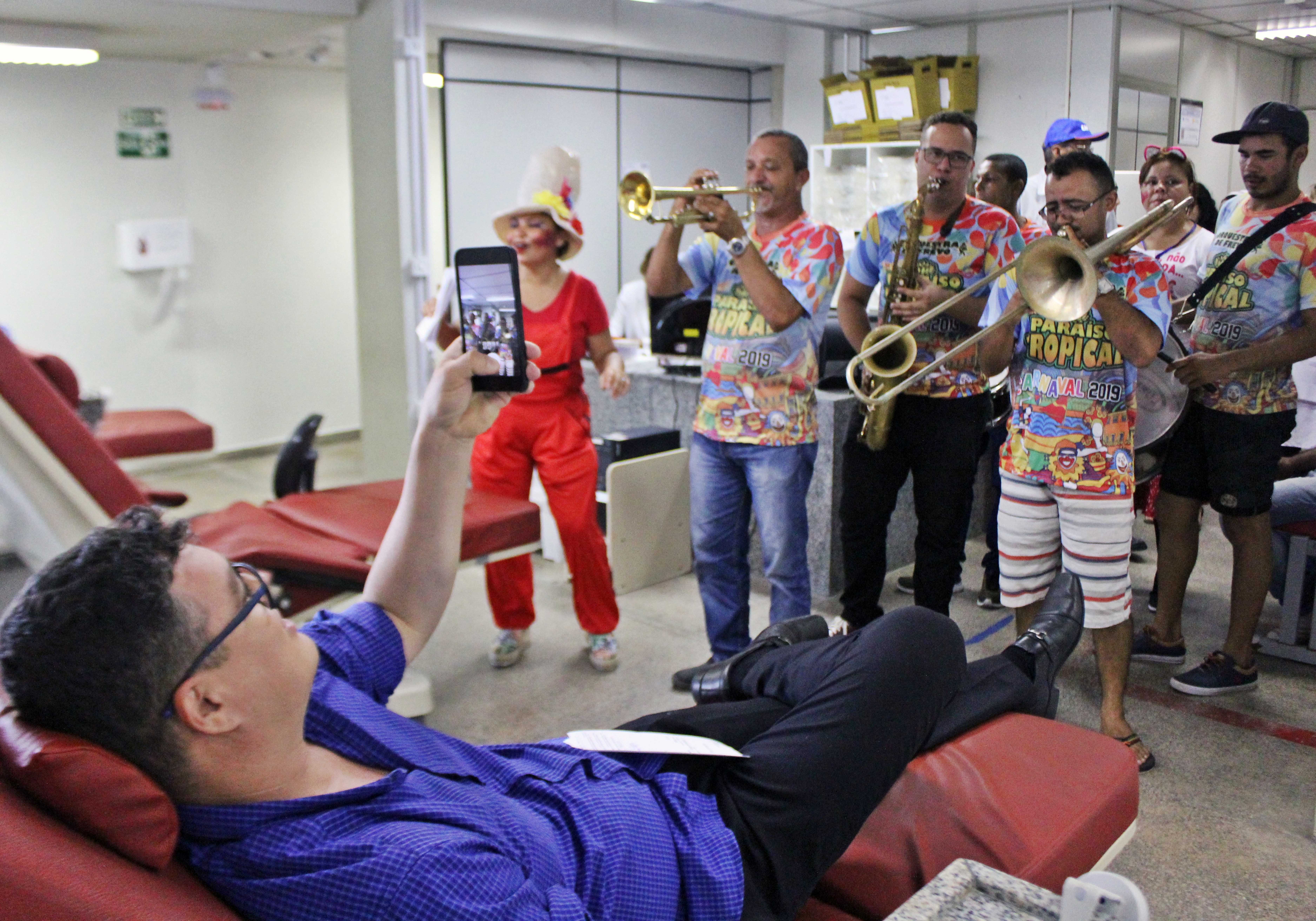 ses hemocentro campanha de carnaval foto ricardo puppe (7).JPG