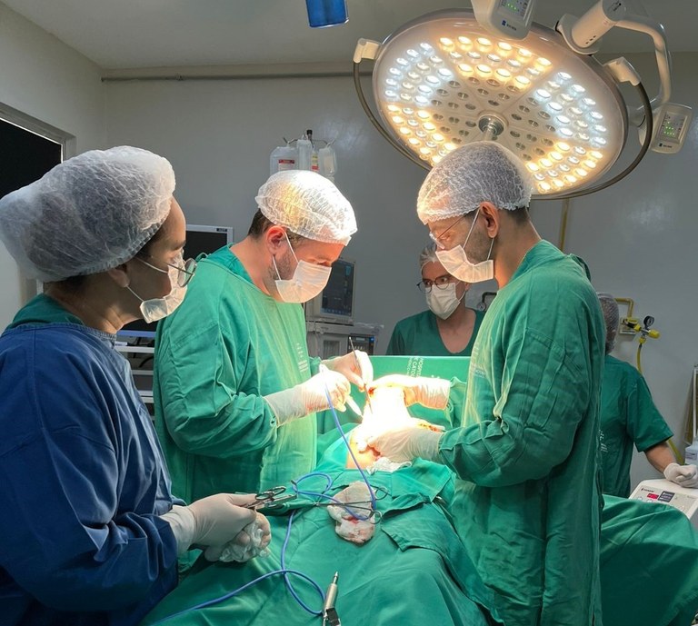 Gastrectomia total foi realizada no Hospital de Catolé nesta quinta (12).jpeg