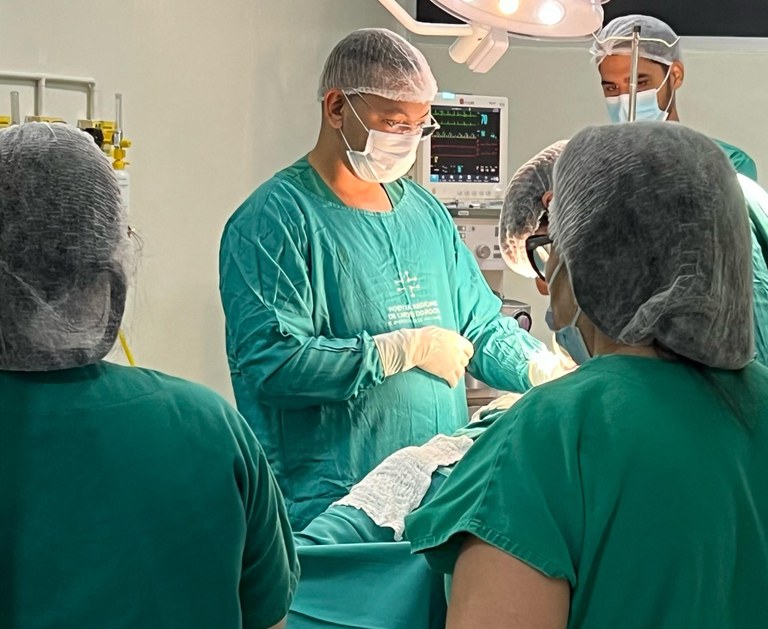 Hospital de Catolé iniciou as cirurgias pelo Programa neste dia 1.jpg
