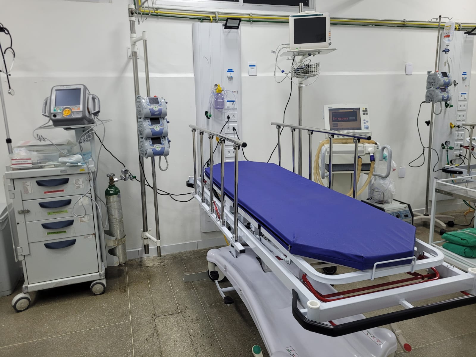 Espaço da nova sala de estabilização do Hospital de Patos.jpg