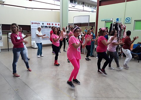 ses-hosp-de-trauma-atividade-do-outubro-rosa-4.jpg