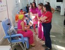 Advogadas durante conversa com pacientes.jpg