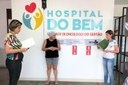 A oncologista Nayhara Catro leu umam mensagem para as pacientes.jpg