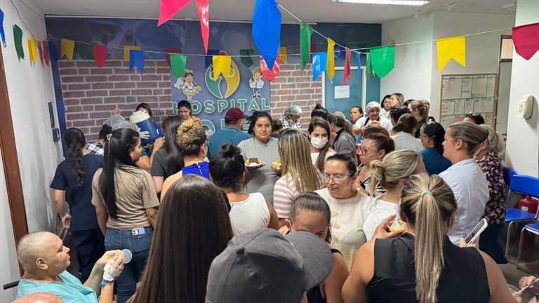 A comemoração aconteceu na recepção do Hospital do Bem, de Patos.jpg