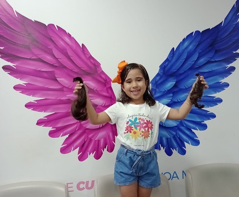 Maria Luiza já doou cabelos duas vezes para o Hospital do Bem, de Patos.jpeg Maria Luiza já doou cabelos duas vezes para o Hospital do Bem, de Patos.jpeg