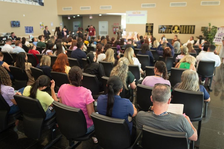 Hospital Metropolitano inaugura Sala Lilás para acolhimento de mulheres em situação de violência e promove Por Elas, Com Elas 3.jpeg