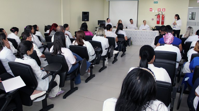 ses hosp metropolitano promove semana de infermagem (3).JPG